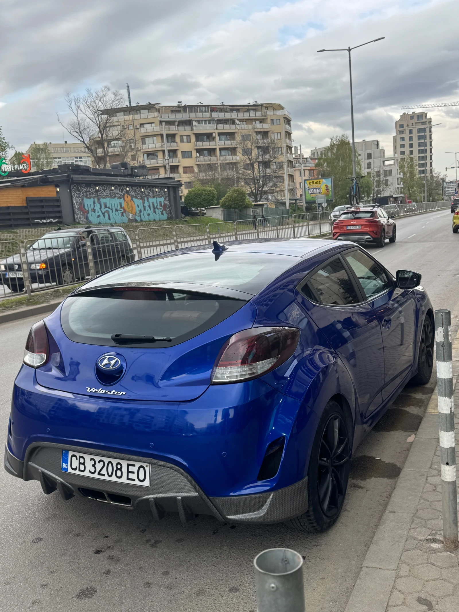 Hyundai Veloster   - изображение 4