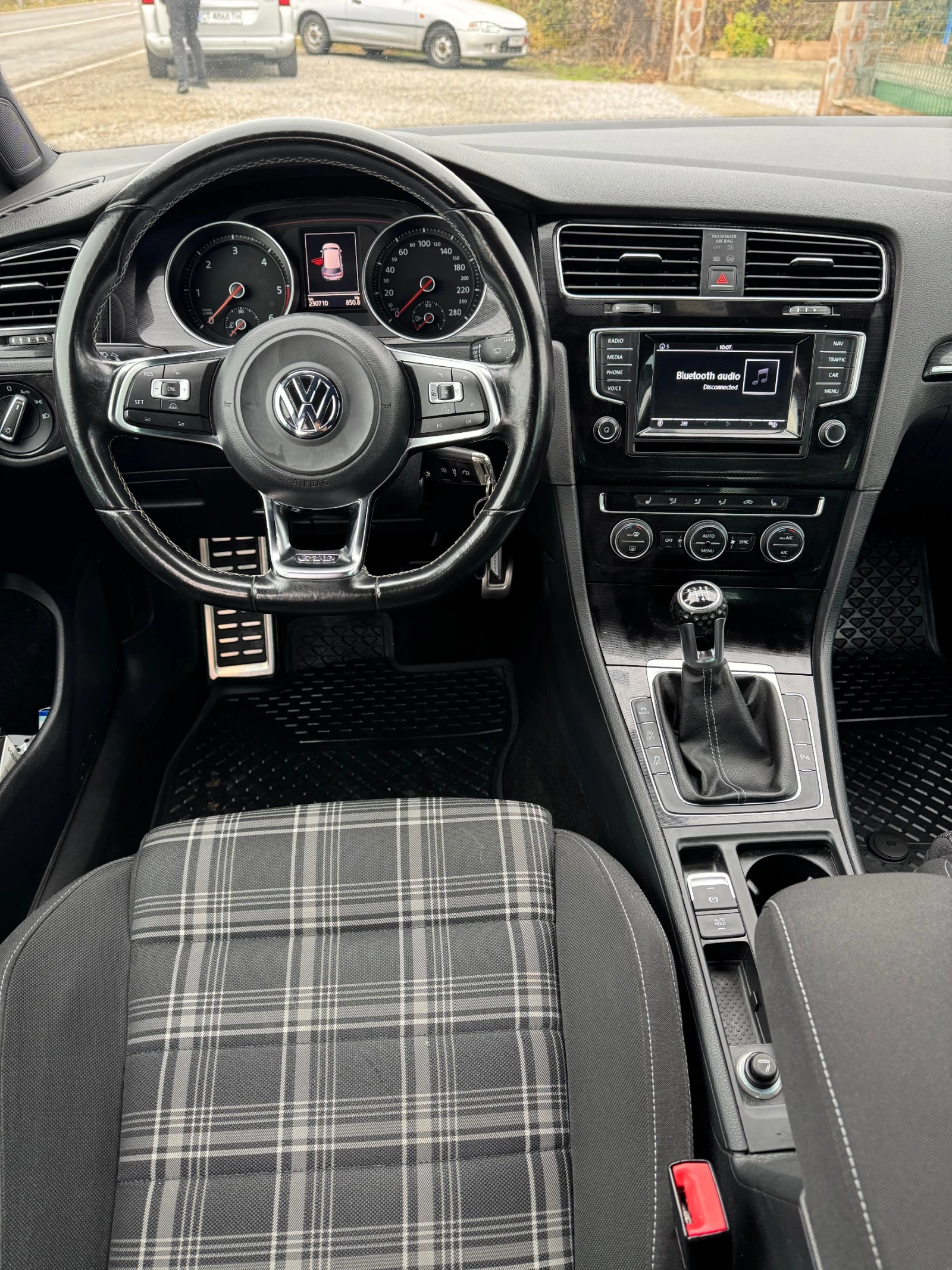 VW Golf 2.0TDI* GTD* 180* * SWISS*  | Mobile.bg   8