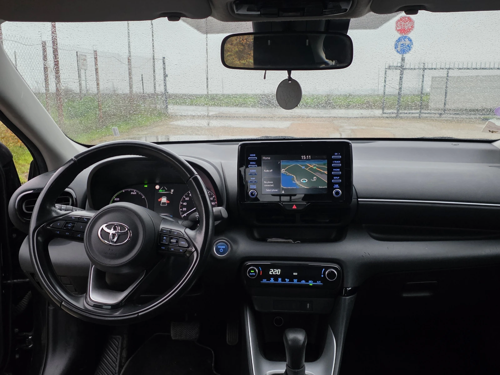 Toyota Yaris Yaris 116h France Business 5p + Stage Hybrid Acade | Mobile.bg � ����������� 13