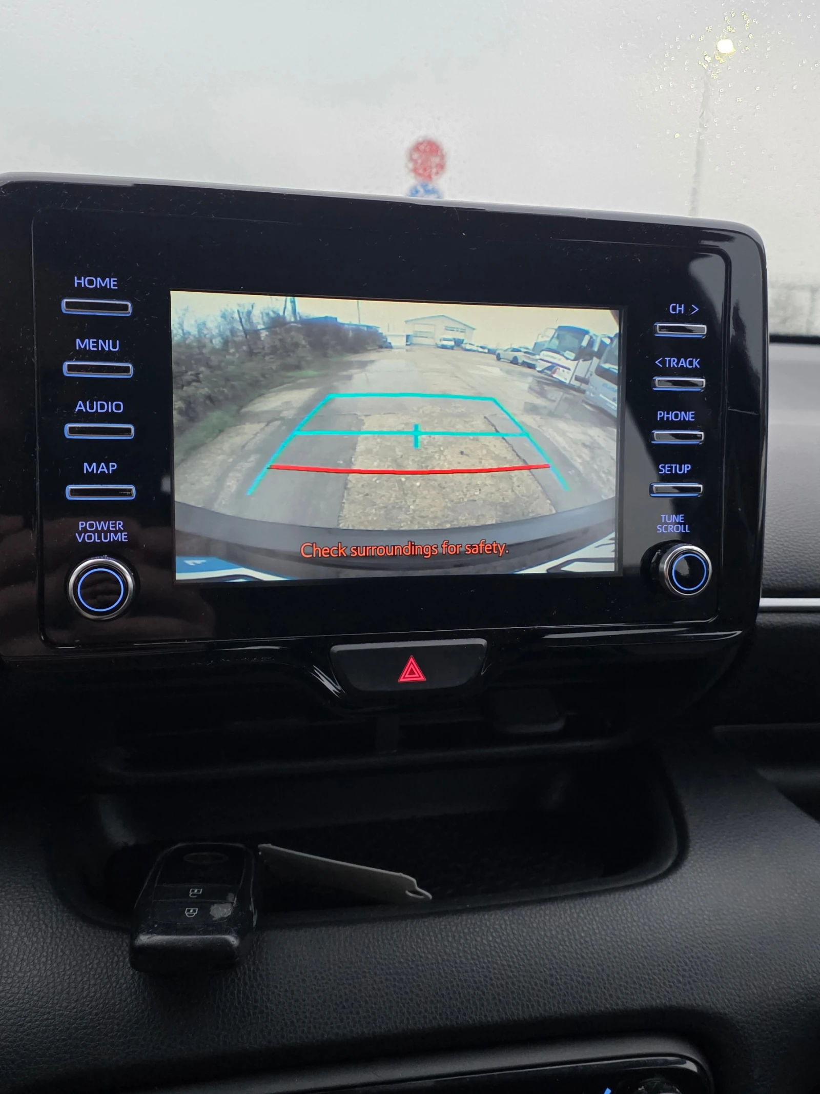 Toyota Yaris Yaris 116h France Business 5p + Stage Hybrid Acade | Mobile.bg � ����������� 17