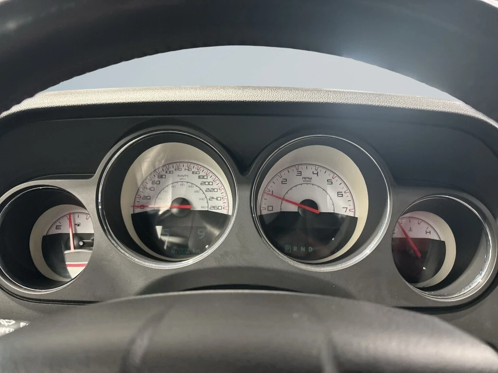 Dodge Challenger * SXT /Leather/Heated Seats/Bluetooth/B Cam/Clean  - изображение 9