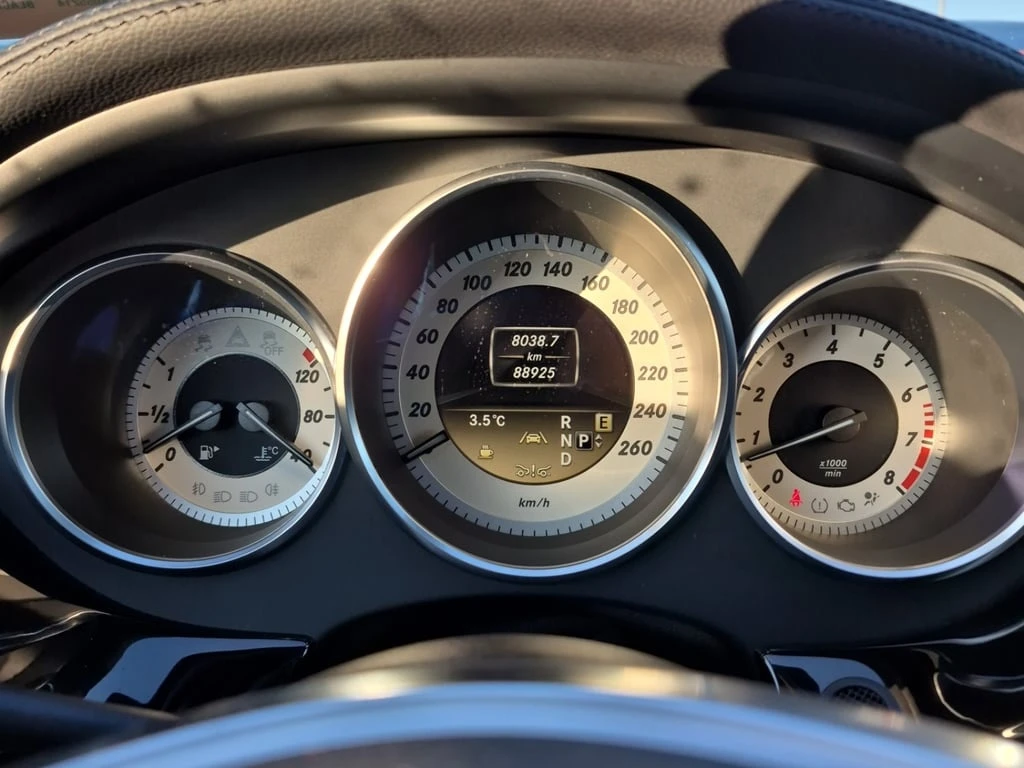 Mercedes-Benz CLS 55  4MATIC COUPE 4D * CARFAX * ФИНАНСИРАНЕ - изображение 9