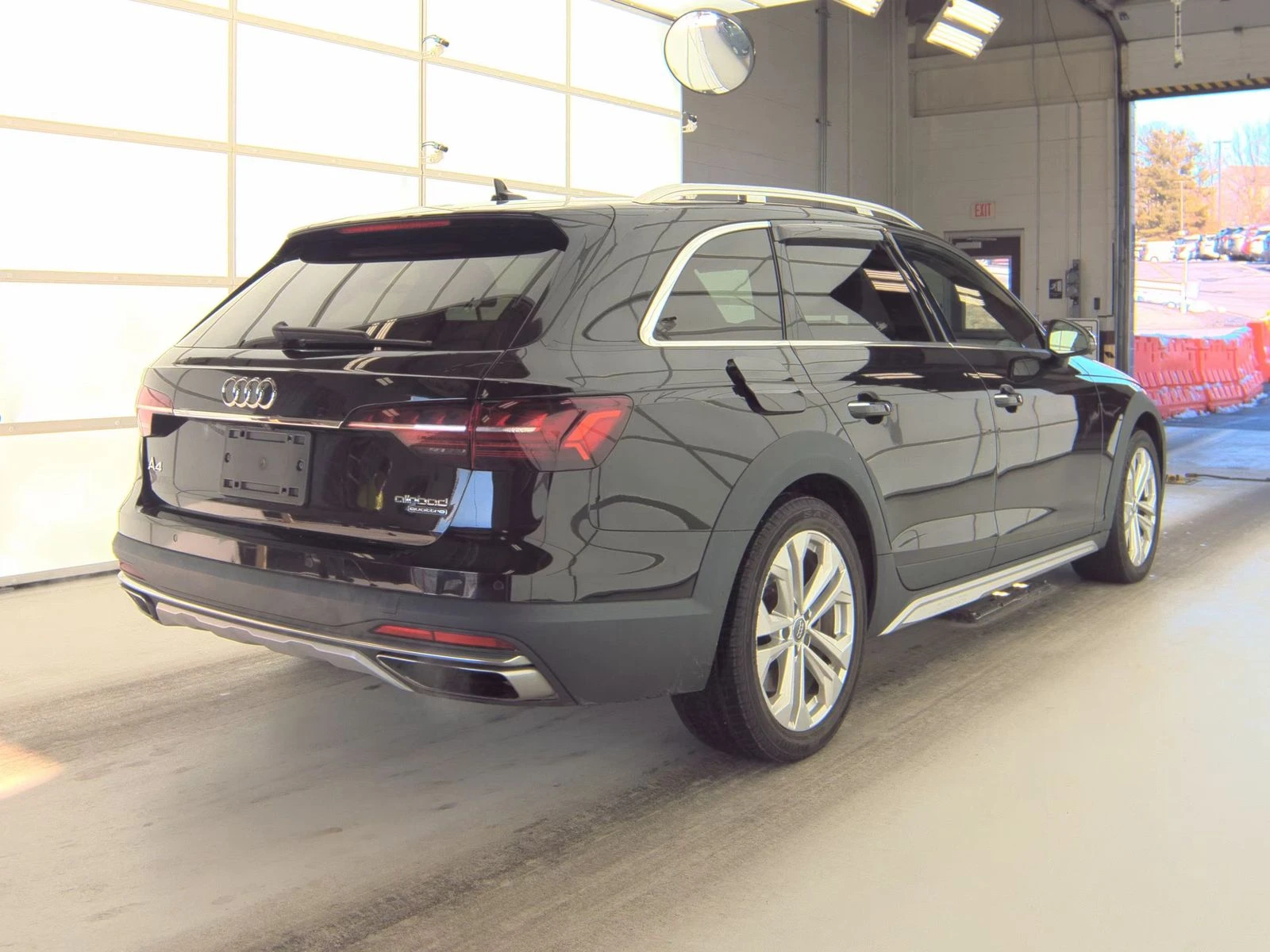 Audi A4 Allroad Premium Plus - изображение 4