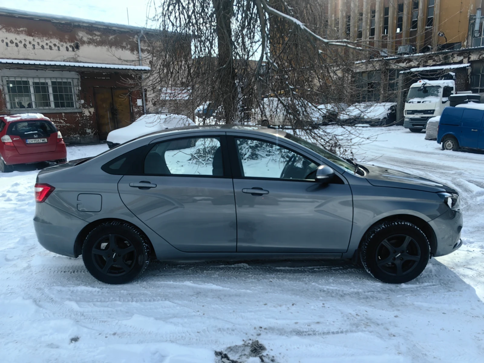 Lada Vesta ����� - �� �����  | Mobile.bg � ����������� 3