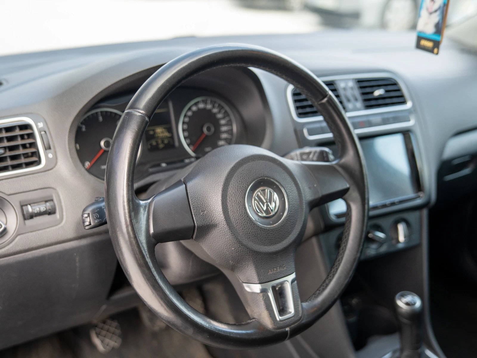 VW Polo 1.6 TDİ BLUEMOTİON - изображение 10