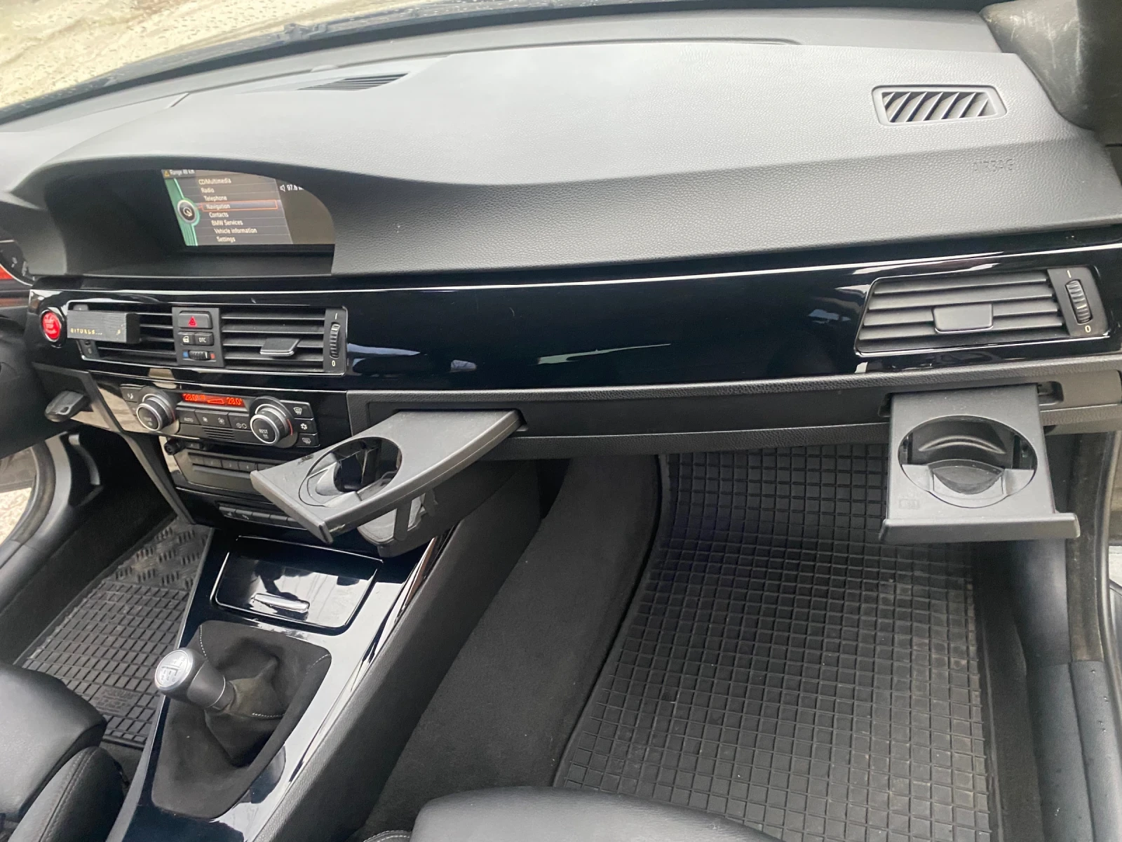 BMW 320 2.0-163кс, снимка 10 - Автомобили и джипове - 54169590