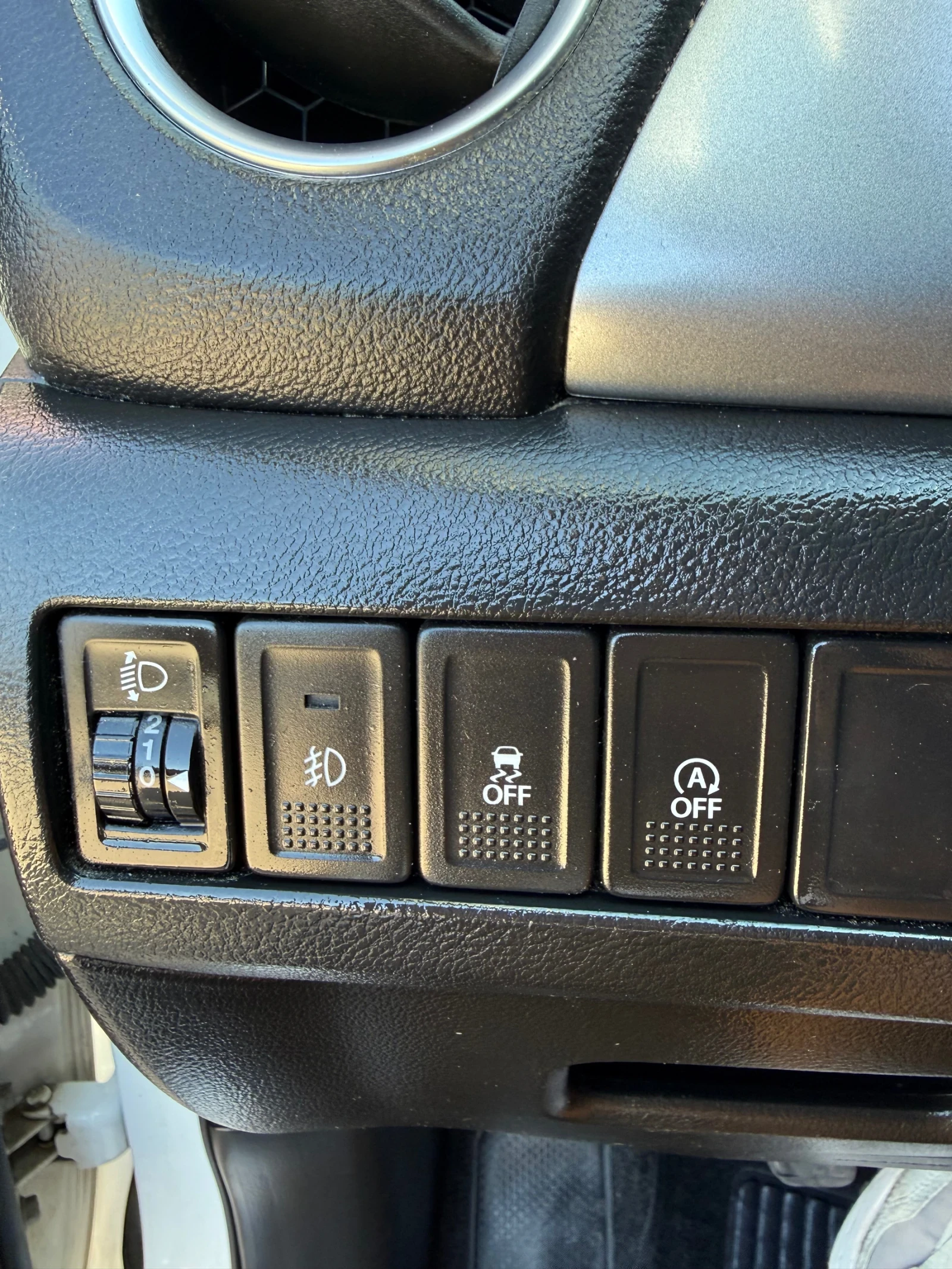 Suzuki Vitara 1.6DDIS V-TOP безплатна регистрация, снимка 13 - Автомобили и джипове - 54554950