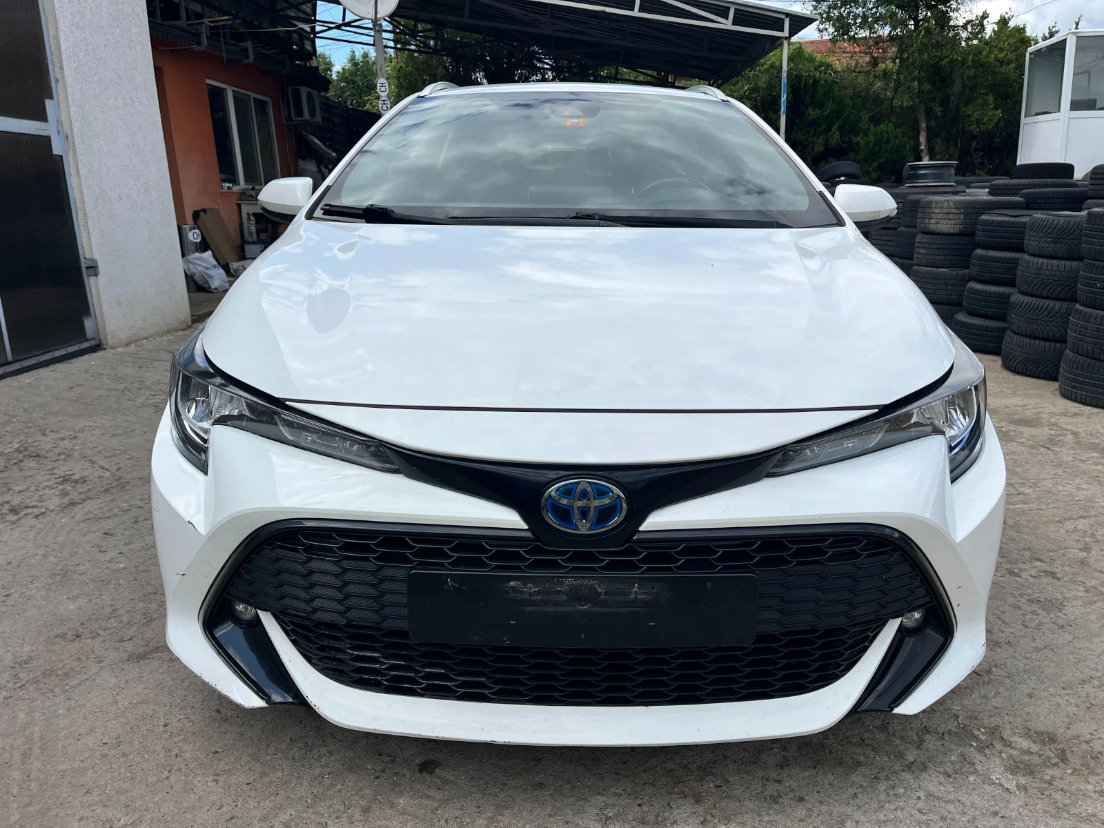 Toyota Corolla 1.8i HYBRID A�������� | Mobile.bg � ����������� 3