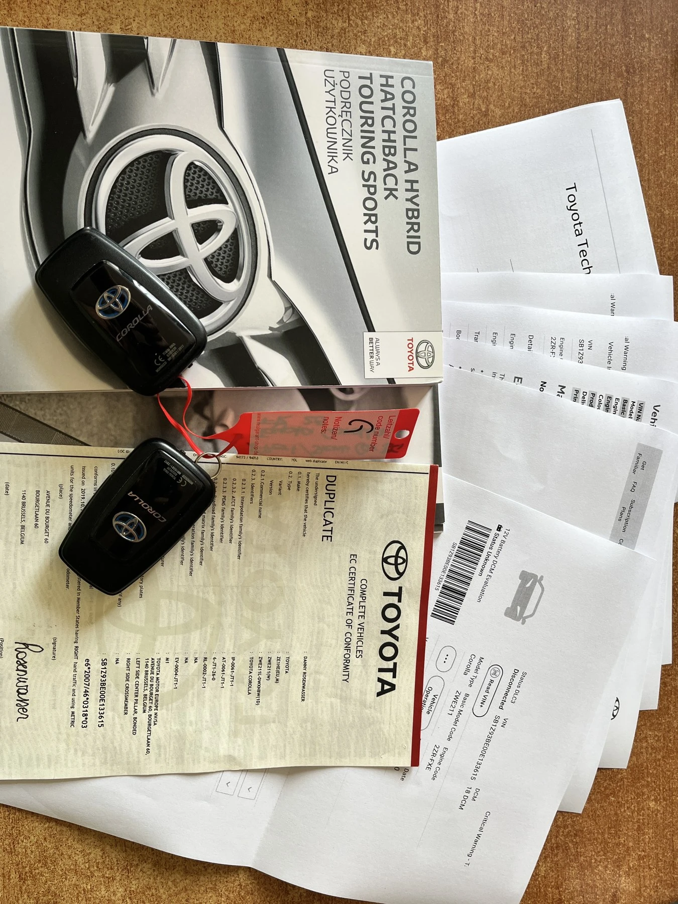 Toyota Corolla 1.8i HYBRID A�������� | Mobile.bg � ����������� 16