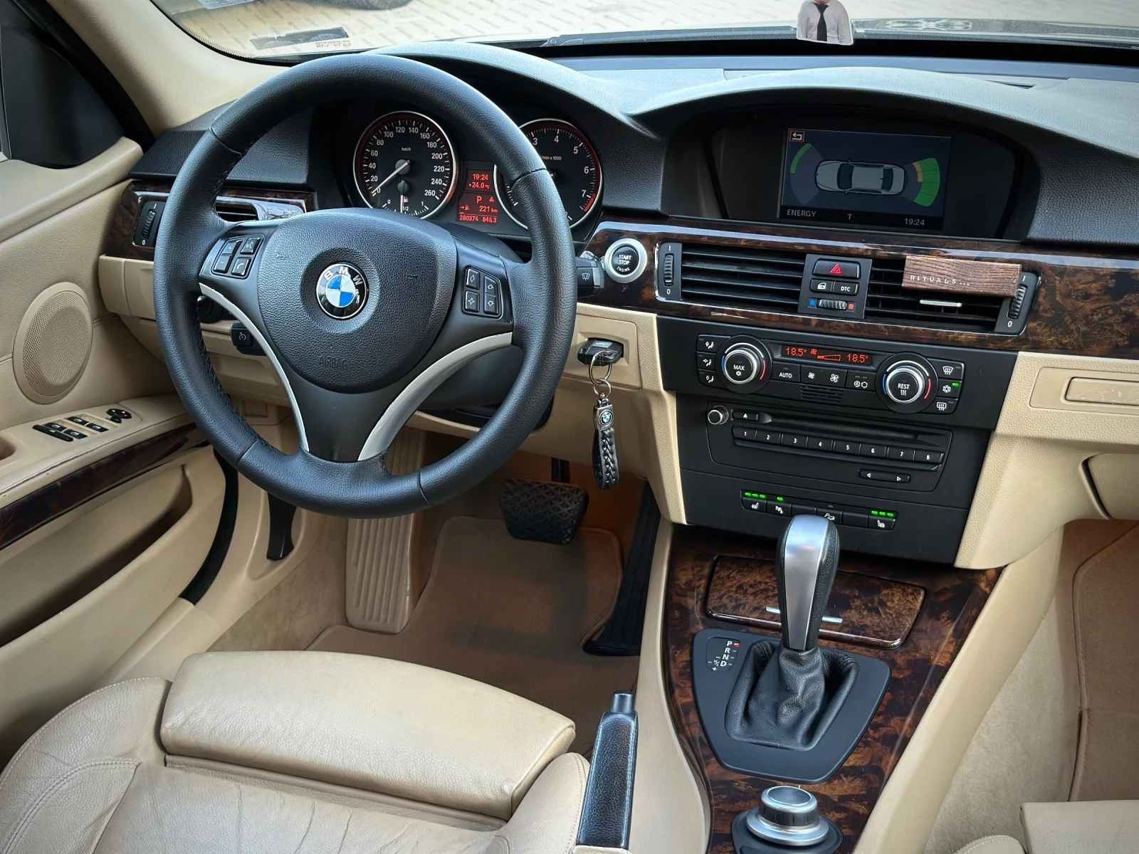 BMW 325 i, снимка 14 - Автомобили и джипове - 54825548