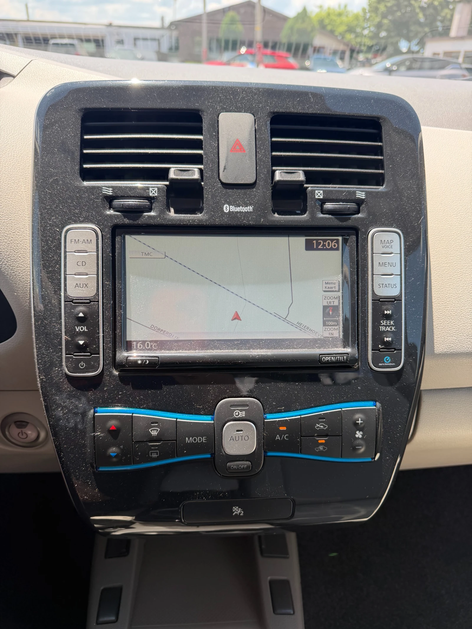 Nissan Leaf  AVTOMAT/NAVI/KAMERA EURO 6, снимка 15 - Автомобили и джипове - 54836032