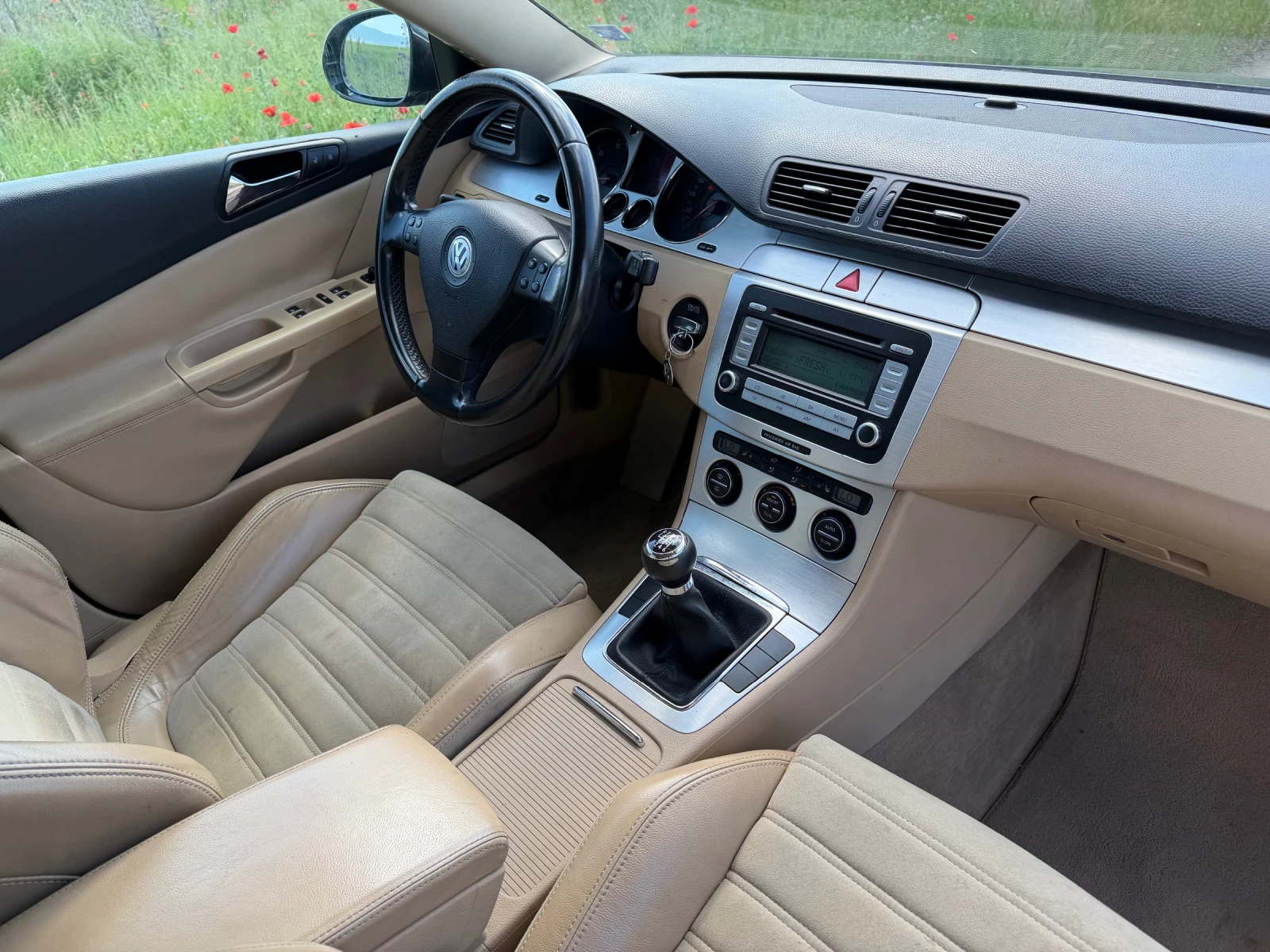 VW Passat 2.0TDI HighLine , снимка 15 - Автомобили и джипове - 54914858