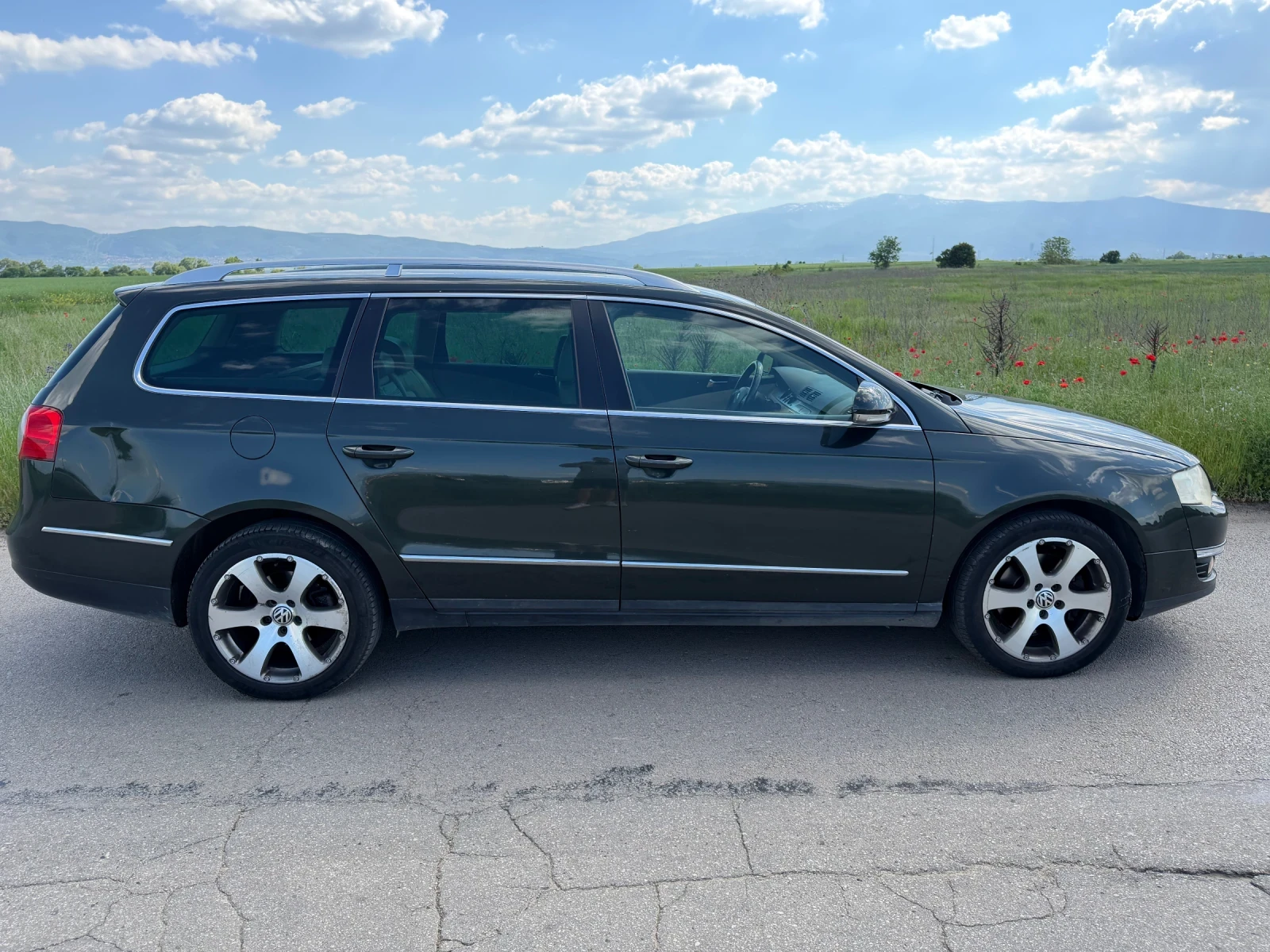 VW Passat 2.0TDI HighLine , снимка 4 - Автомобили и джипове - 54914858
