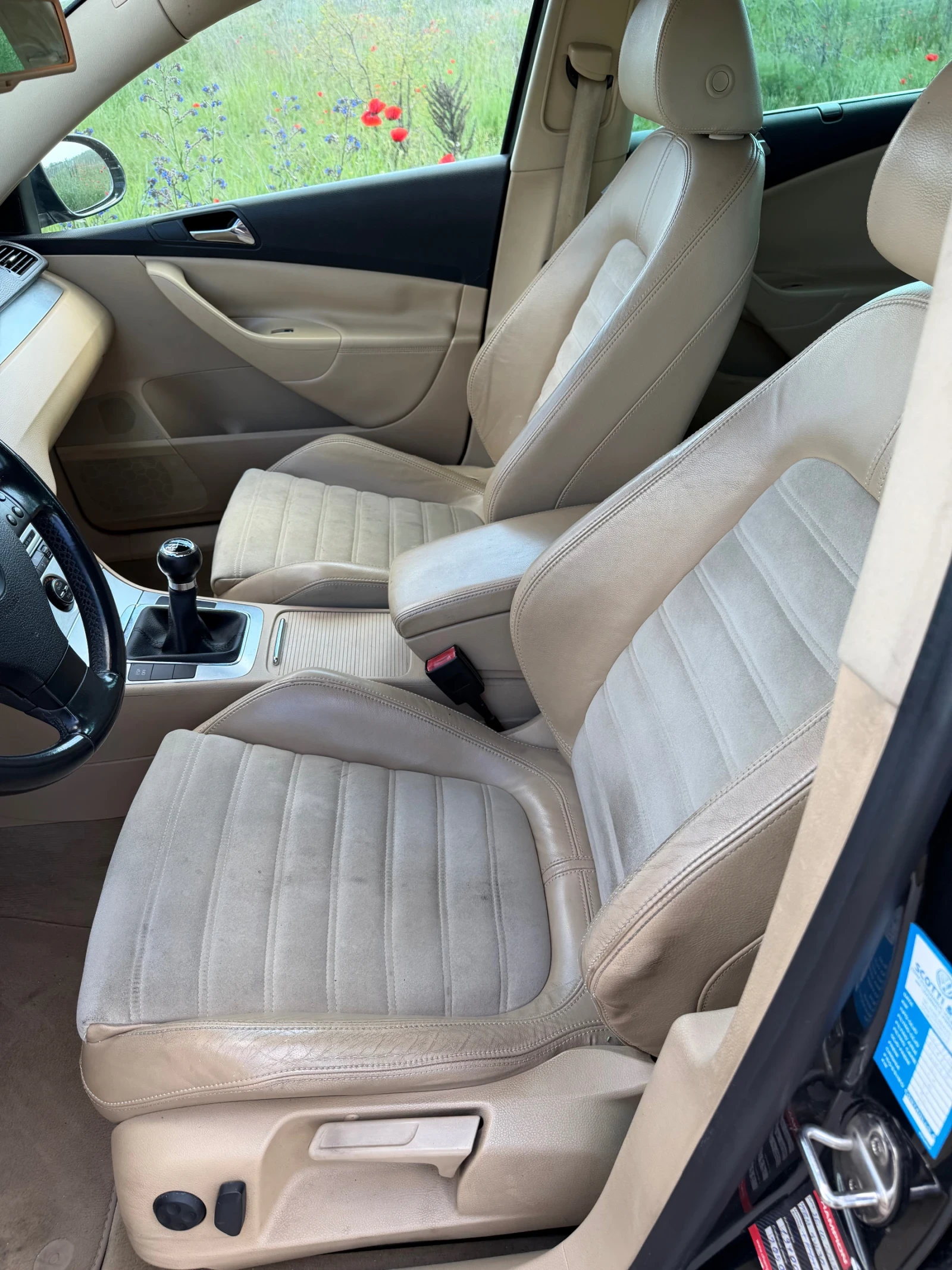 VW Passat 2.0TDI HighLine , снимка 14 - Автомобили и джипове - 54914858