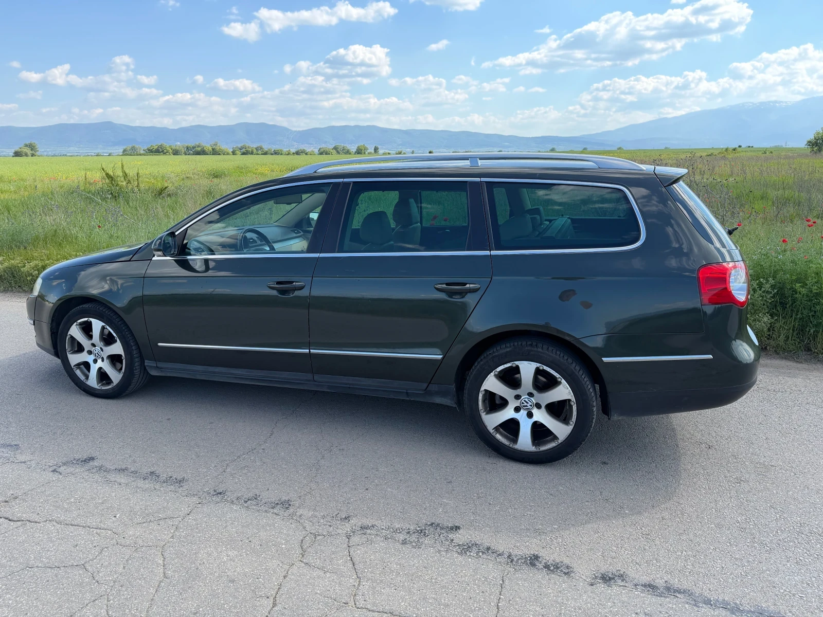 VW Passat 2.0TDI HighLine , снимка 8 - Автомобили и джипове - 54914858