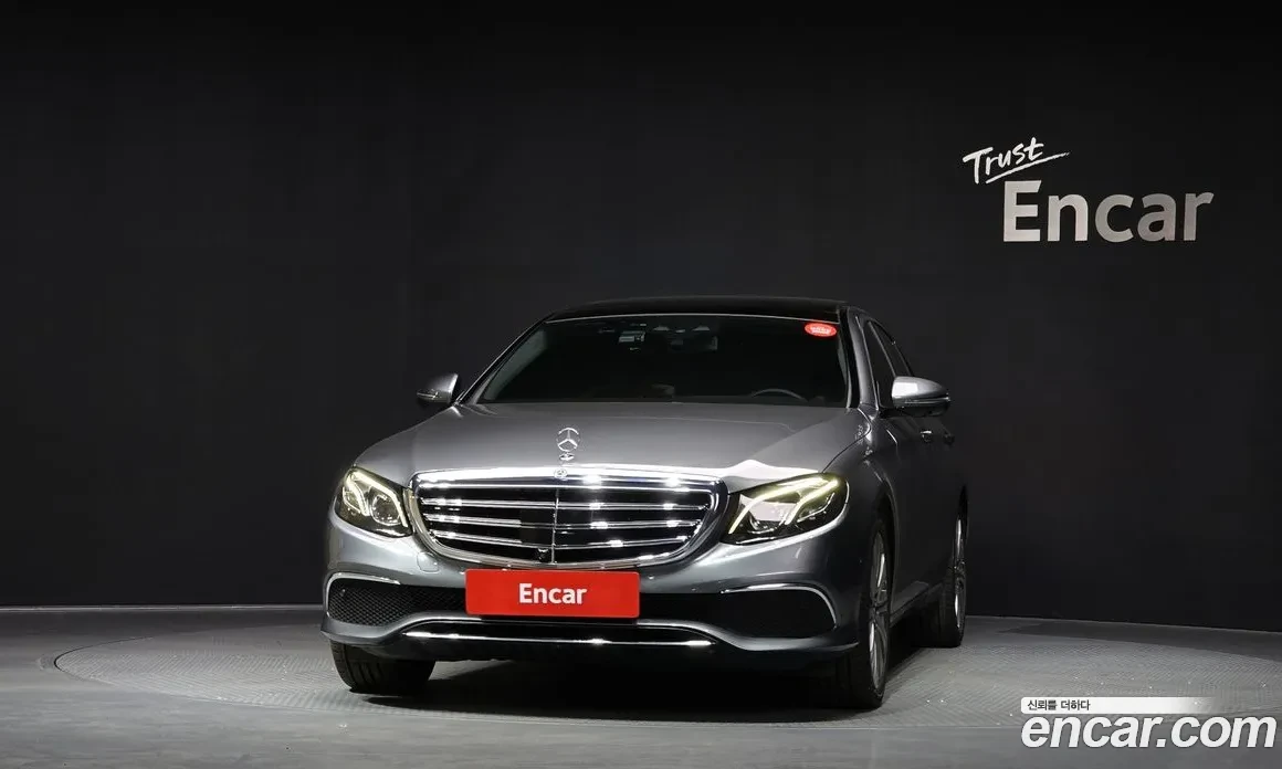 Mercedes-Benz E 450 3.0 4MATIC Exclusive, снимка 3 - Автомобили и джипове - 55090450
