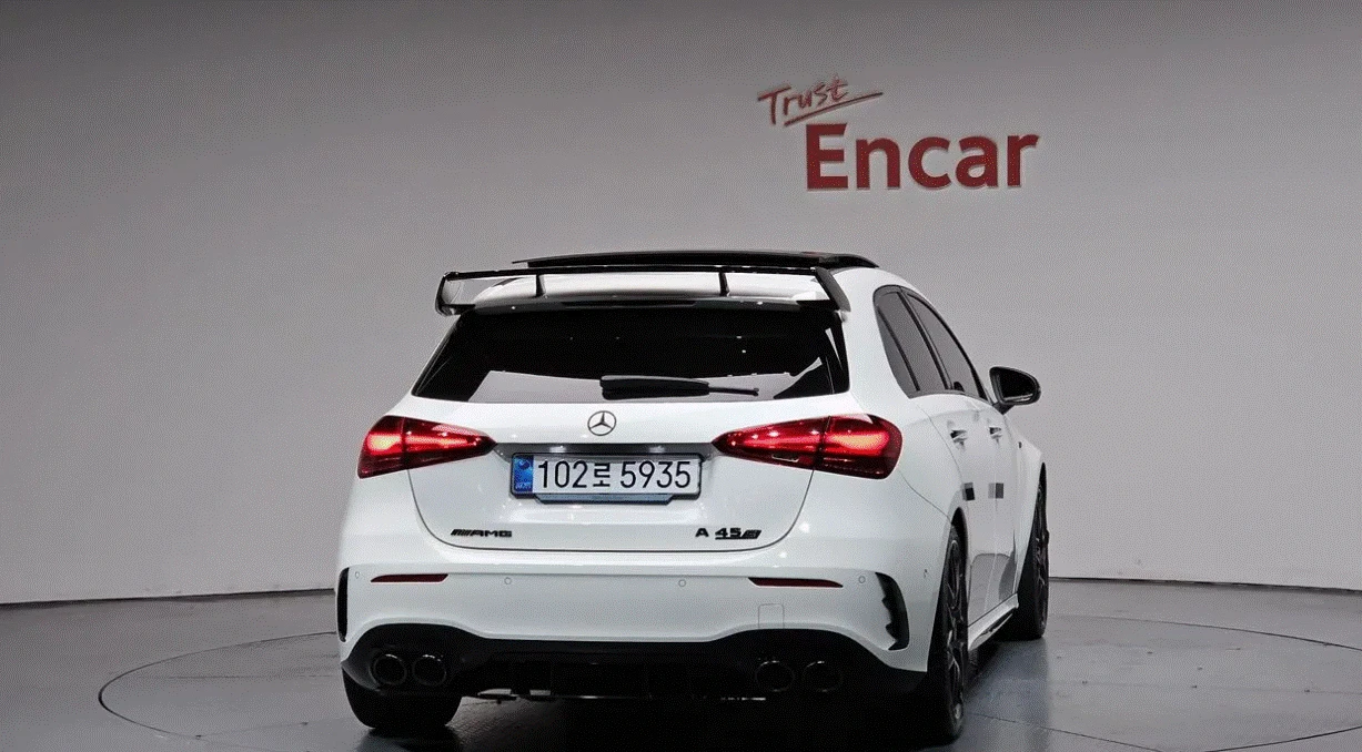 Mercedes-Benz A45 AMG S 4MATIC * ПАНОРАМА * КАМЕРА * BURMESTER * , снимка 4 - Автомобили и джипове - 55480749