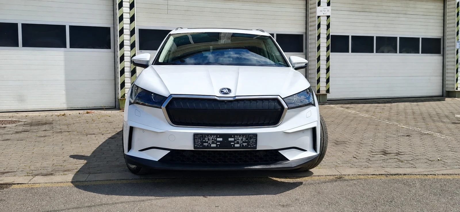 Skoda Enyaq iV 80   520 КМ ПРОБЕГ   ПАНОРАМА   360  КАМЕРИ   D, снимка 2 - Автомобили и джипове - 55664981