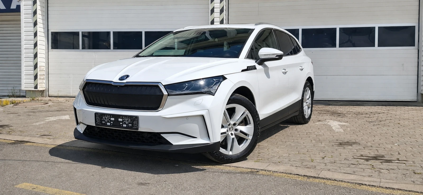 Skoda Enyaq iV 80   520 КМ ПРОБЕГ   ПАНОРАМА   360  КАМЕРИ   D, снимка 3 - Автомобили и джипове - 55664981
