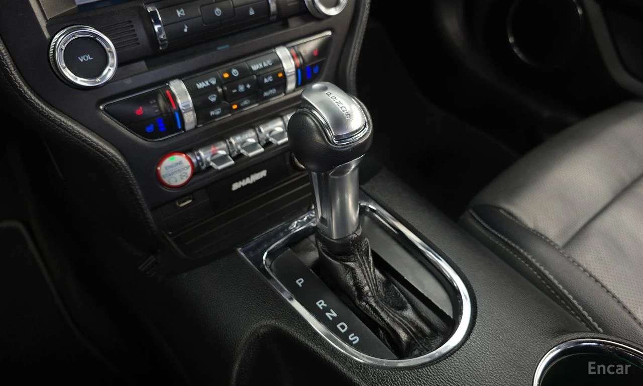Ford Mustang GT* 5.0* V8* ПОДГРЕВ* ОБДУХВАНЕ* КАМЕРА* КЕЙЛЕС* , снимка 10 - Автомобили и джипове - 55722402