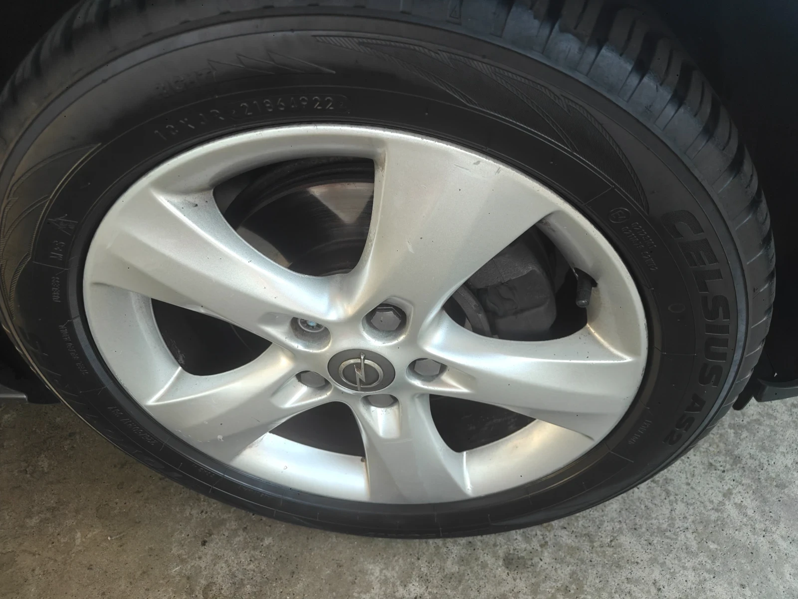 Opel Astra 2.0 Diesel Automatic , снимка 12 - Автомобили и джипове - 55746985