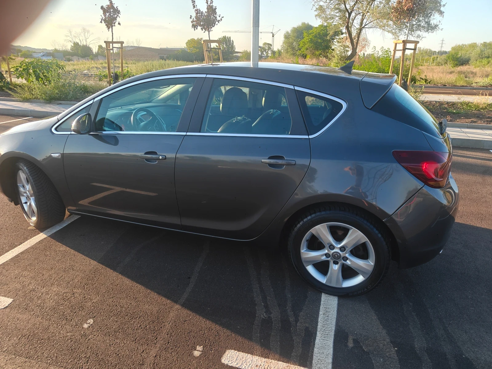 Opel Astra 2.0 Diesel Automatic , снимка 8 - Автомобили и джипове - 55746985