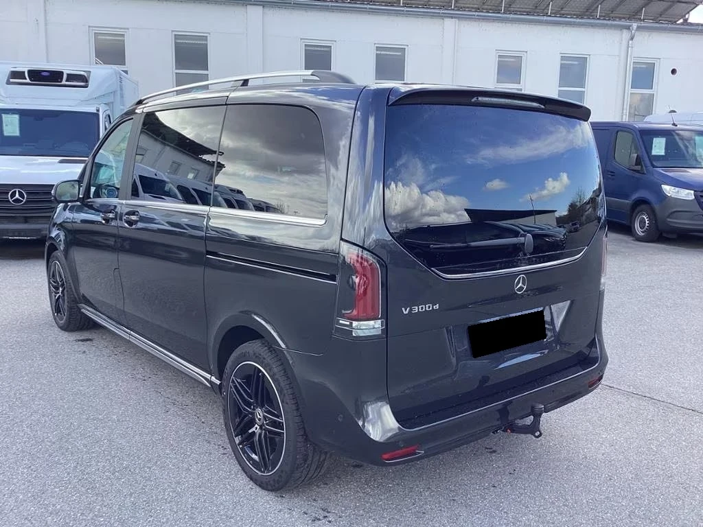 Mercedes-Benz V 300 d / AMG / AVANTGARDE / 360 / 6 МЕСТЕН / , снимка 4 - Автомобили и джипове - 55824300