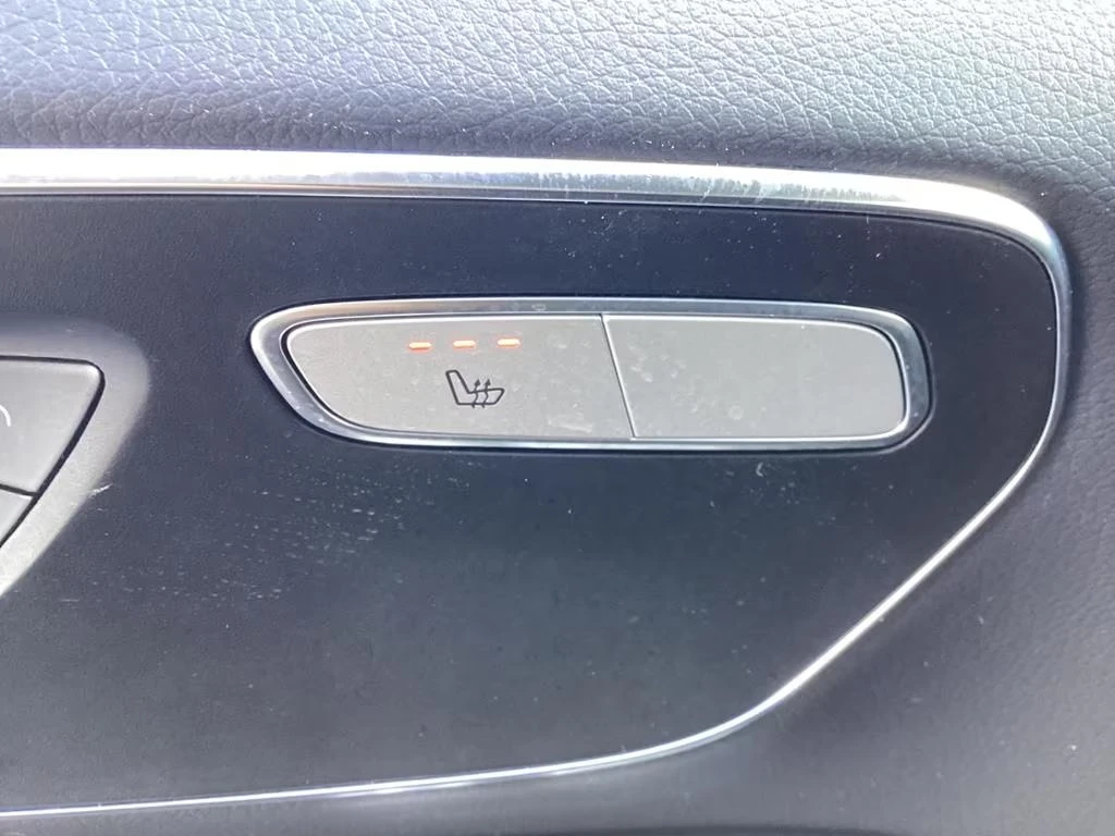 Mercedes-Benz V 300 d / AMG / AVANTGARDE / 360 / 6 МЕСТЕН / , снимка 8 - Автомобили и джипове - 55824300