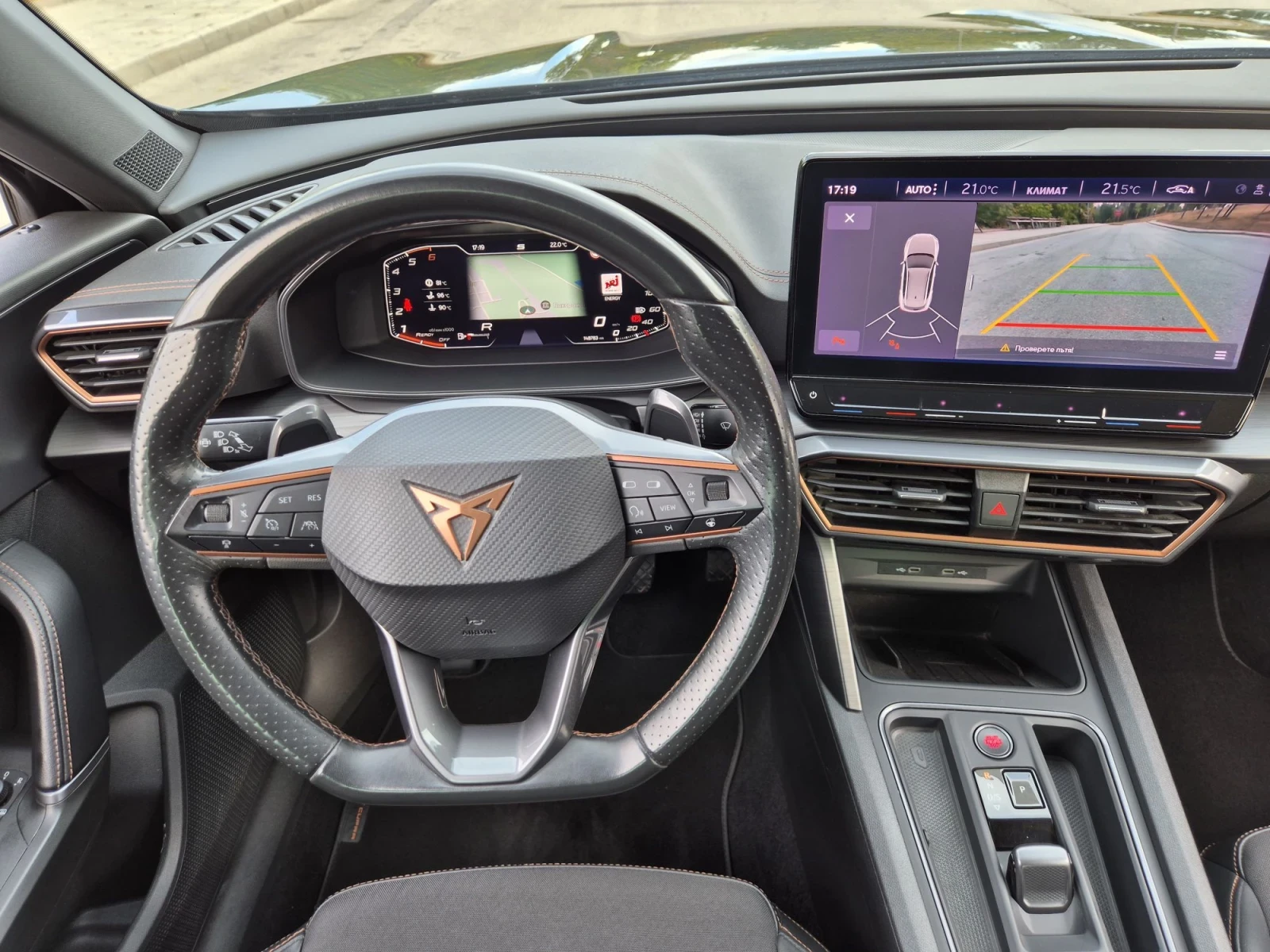 Cupra Formentor 2.0TDI 4Drive Distr Keyless Кожа Камера , снимка 15 - Автомобили и джипове - 56188977