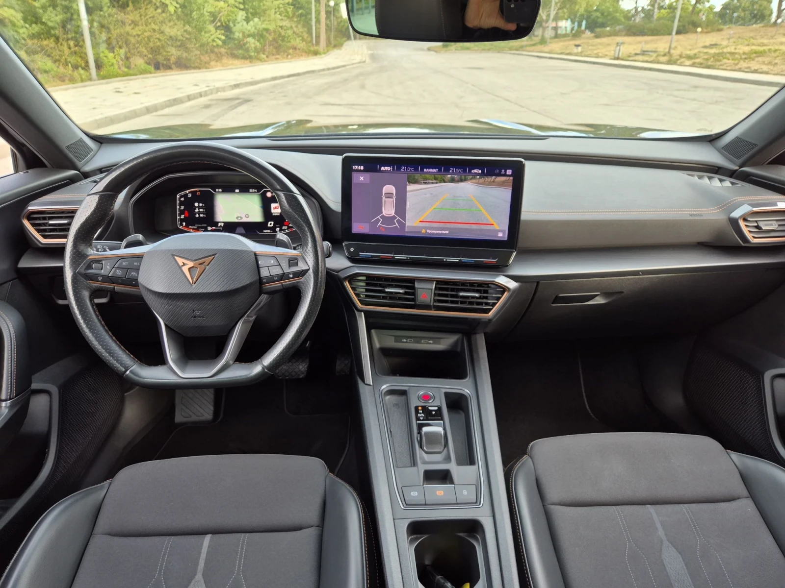 Cupra Formentor 2.0TDI 4Drive Distr Keyless Кожа Камера , снимка 9 - Автомобили и джипове - 56188977