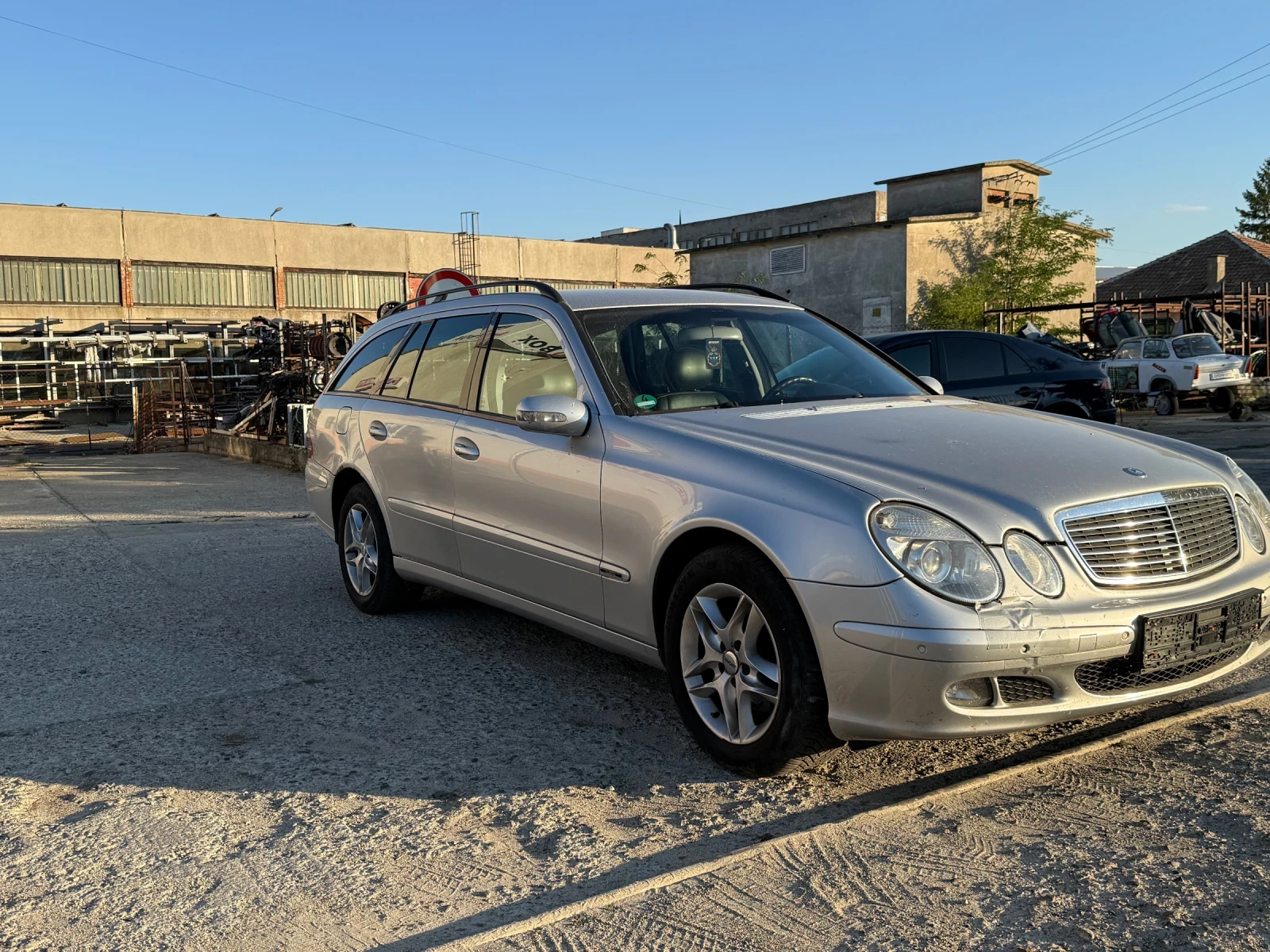 Mercedes-Benz E 220 W211 OM646 5G-Tronic, снимка 5 - Автомобили и джипове - 56196049