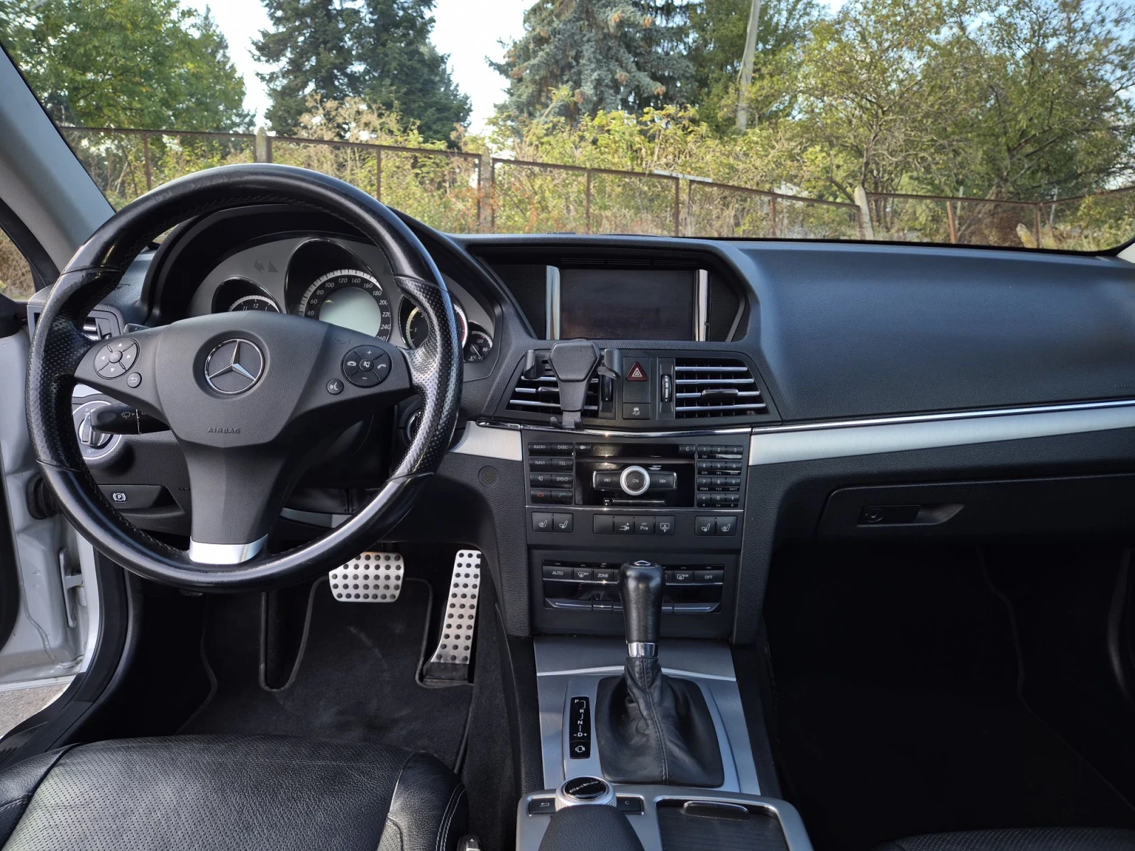 Mercedes-Benz E 350 Coupe, снимка 7 - Автомобили и джипове - 56705493