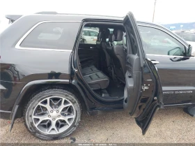 Jeep Grand cherokee OVERLAND* DISTRONIC* PANOROOF* H&K SOUND* ОБДУХВАН, снимка 11