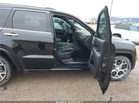 Jeep Grand cherokee OVERLAND* DISTRONIC* PANOROOF* H&K SOUND* ОБДУХВАН - 15200 € / 29728.62 лв. - 64166585 10