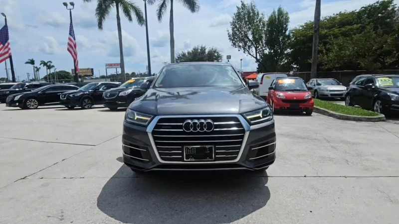 Audi Q7 3.0T Premium Plus, снимка 1 - Автомобили и джипове - 47324855