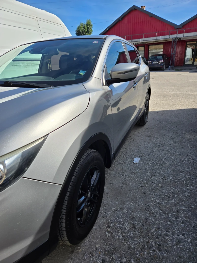 Nissan Qashqai, снимка 3 - Автомобили и джипове - 47507641