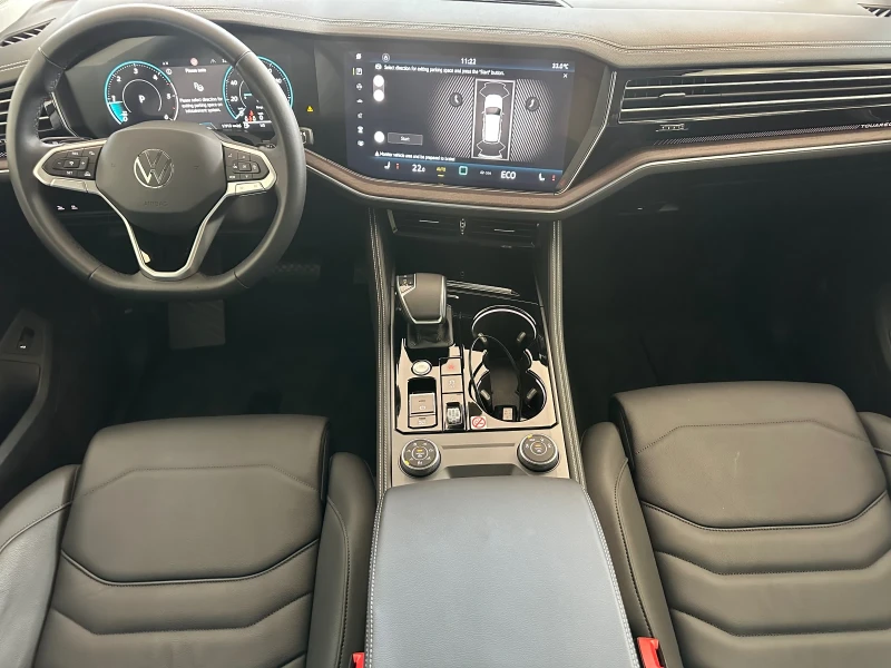 VW Touareg Elegance, снимка 11 - Автомобили и джипове - 51092386