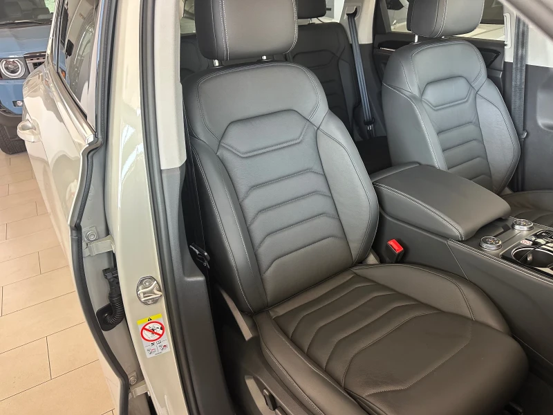 VW Touareg Elegance, снимка 7 - Автомобили и джипове - 51092386