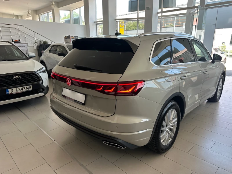 VW Touareg Elegance, снимка 5 - Автомобили и джипове - 51092386