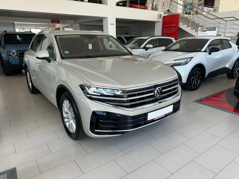 VW Touareg Elegance, снимка 6 - Автомобили и джипове - 51092386