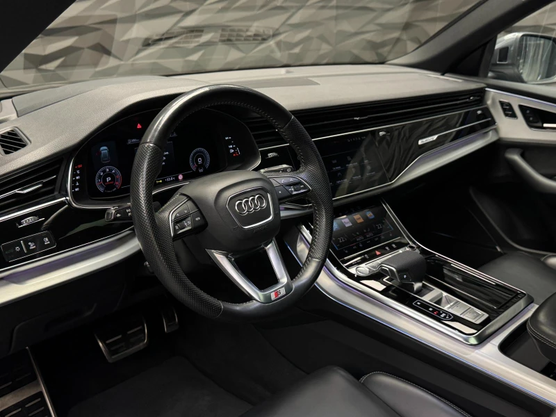 Audi Q8 50TDI Quattro S-line* Matrix* Bang&Olufsen* HuD* 3, снимка 9 - Автомобили и джипове - 51533529