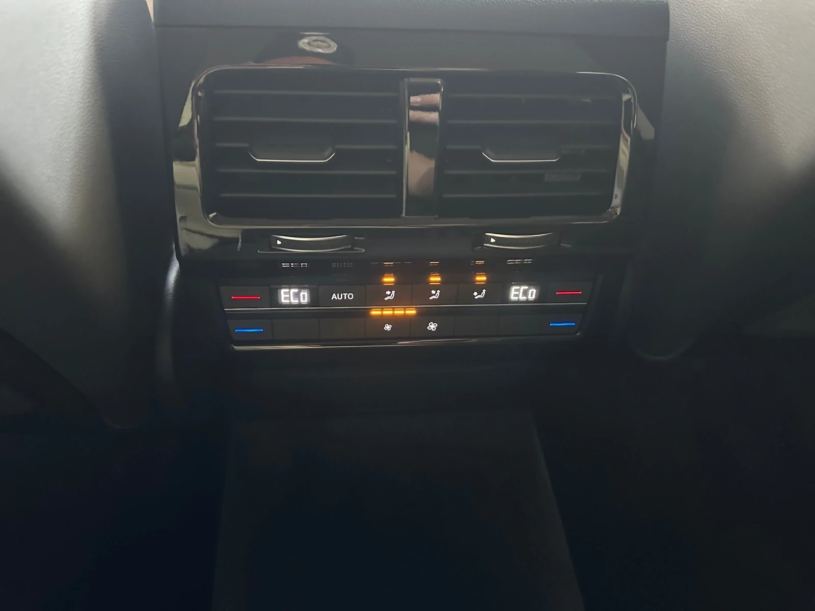 VW Touareg Elegance - изображение 10