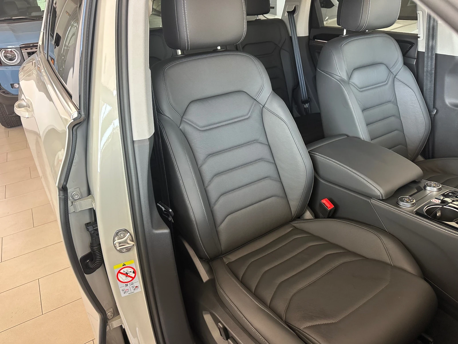 VW Touareg Elegance - изображение 7