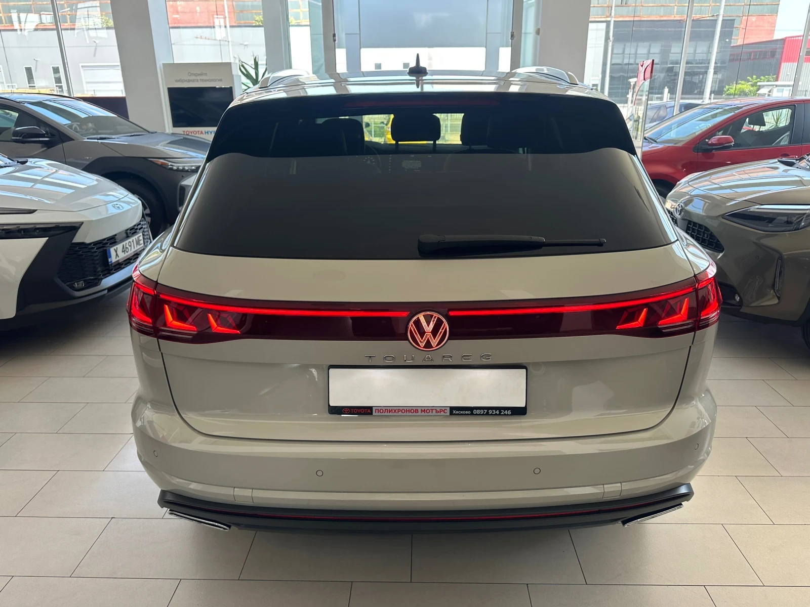 VW Touareg Elegance - изображение 4