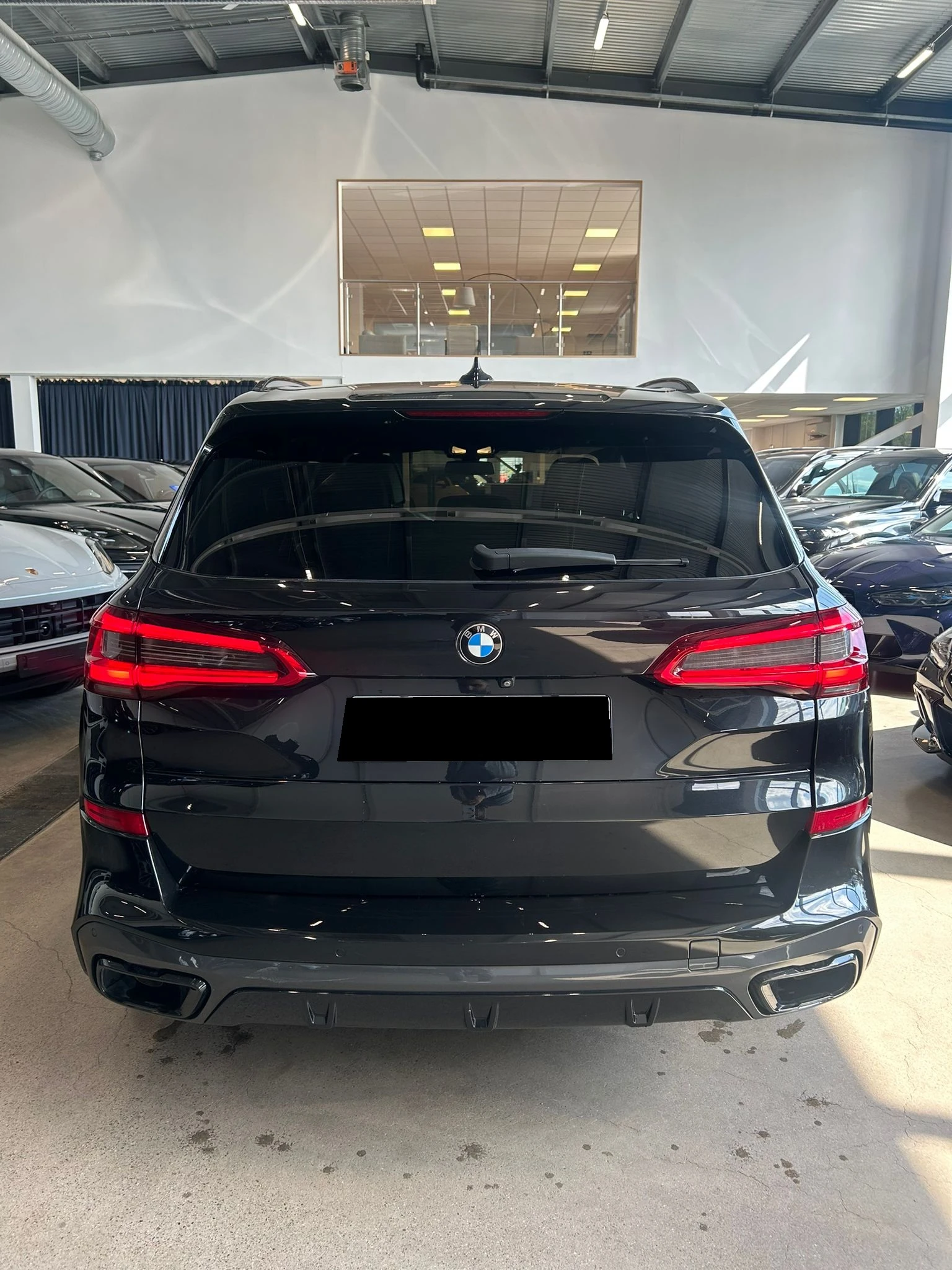 BMW X5 xDrive 40i M Sport Sky Lounge - изображение 4