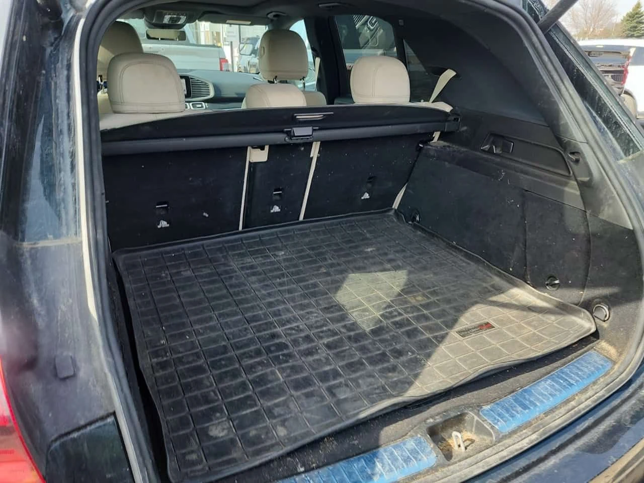 Mercedes-Benz GLE 350 * ПАНОРАМА* ПОДГРЕ* ДИСТРОНИК* , снимка 13 - Автомобили и джипове - 54120299