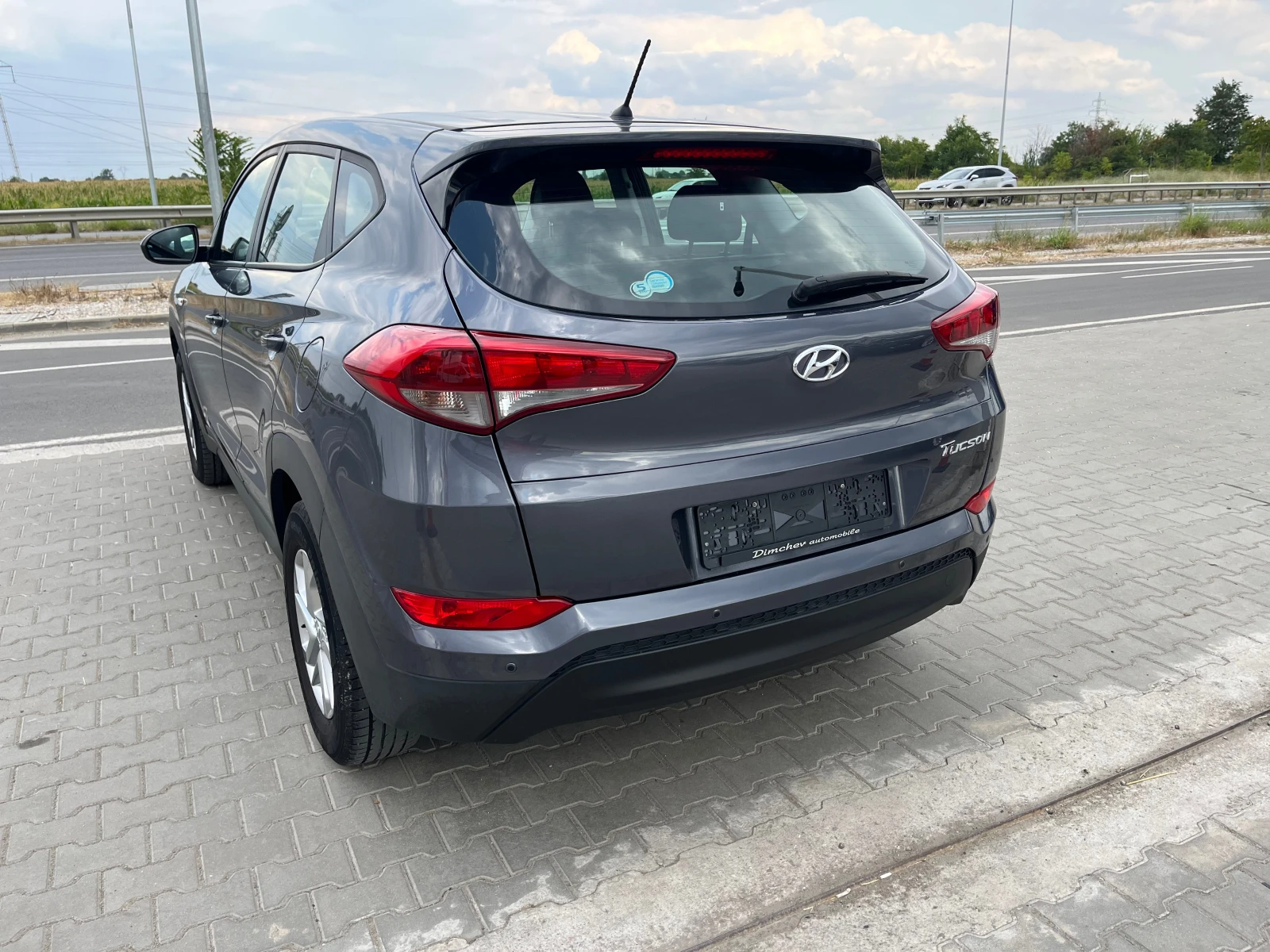 Hyundai Tucson 1.7 Diesel, снимка 5 - Автомобили и джипове - 54138593