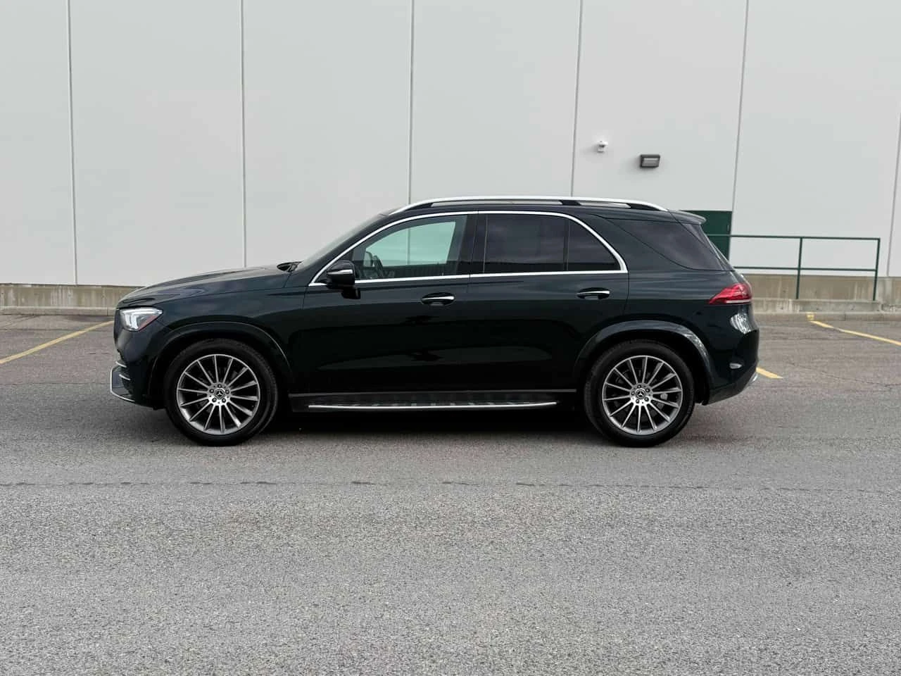 Mercedes-Benz GLE 350 | AMG-LINE| DISTRONIC| 360| BURMESTER| PANO| ПОДГР, снимка 4 - Автомобили и джипове - 54430508
