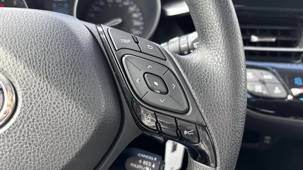 Toyota C-HR LE FWD, снимка 13 - Автомобили и джипове - 54492968