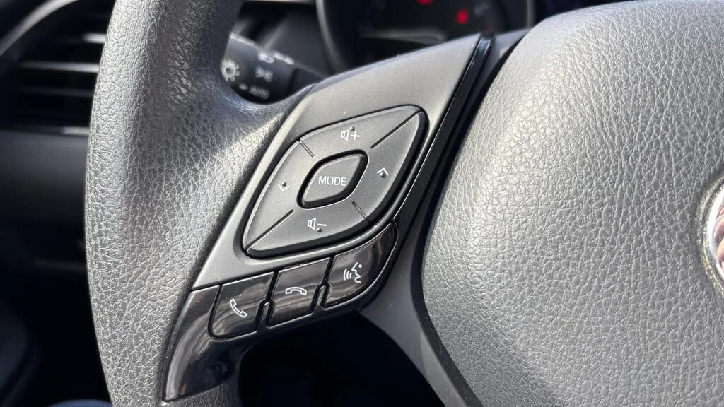 Toyota C-HR LE FWD, снимка 11 - Автомобили и джипове - 54492968